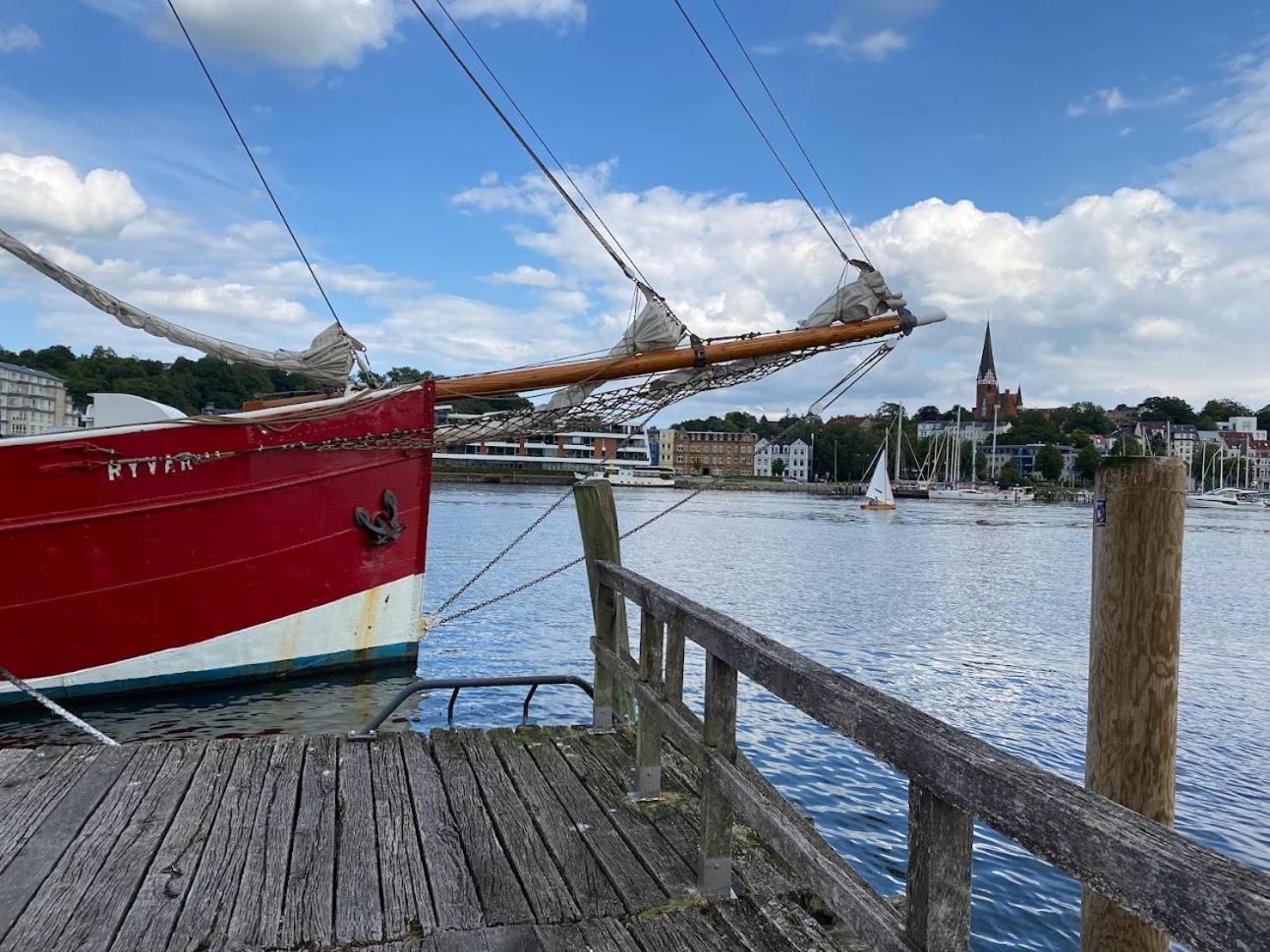 "Engelsby-Dorf" Flensburg Exteriör bild